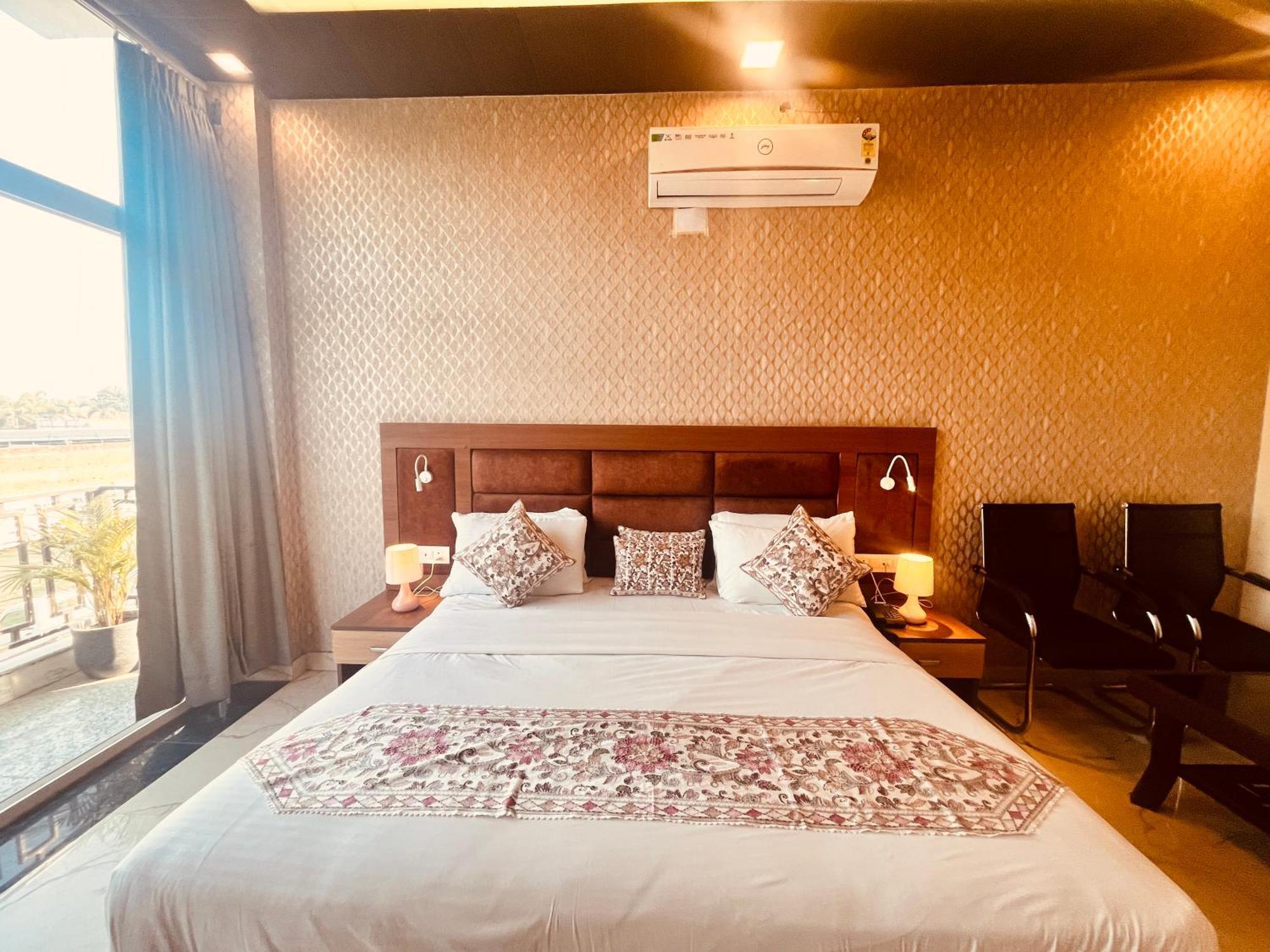 Heaven Resort Ayodhya Exteriér fotografie